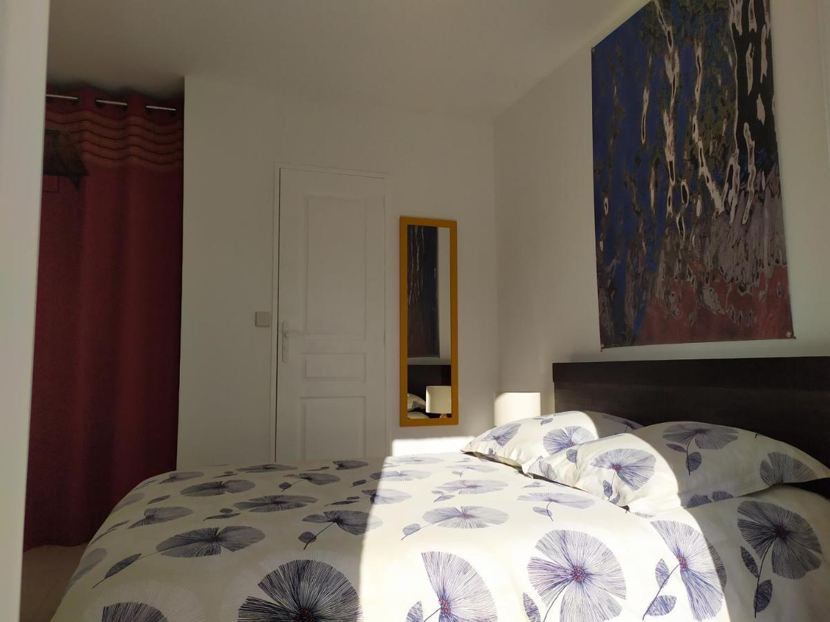 Lou Pebre D'Ai Bed & Breakfast Régusse Dış mekan fotoğraf